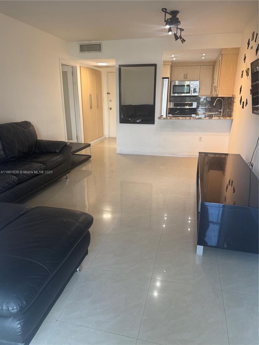 AVILA CONDO - Residential