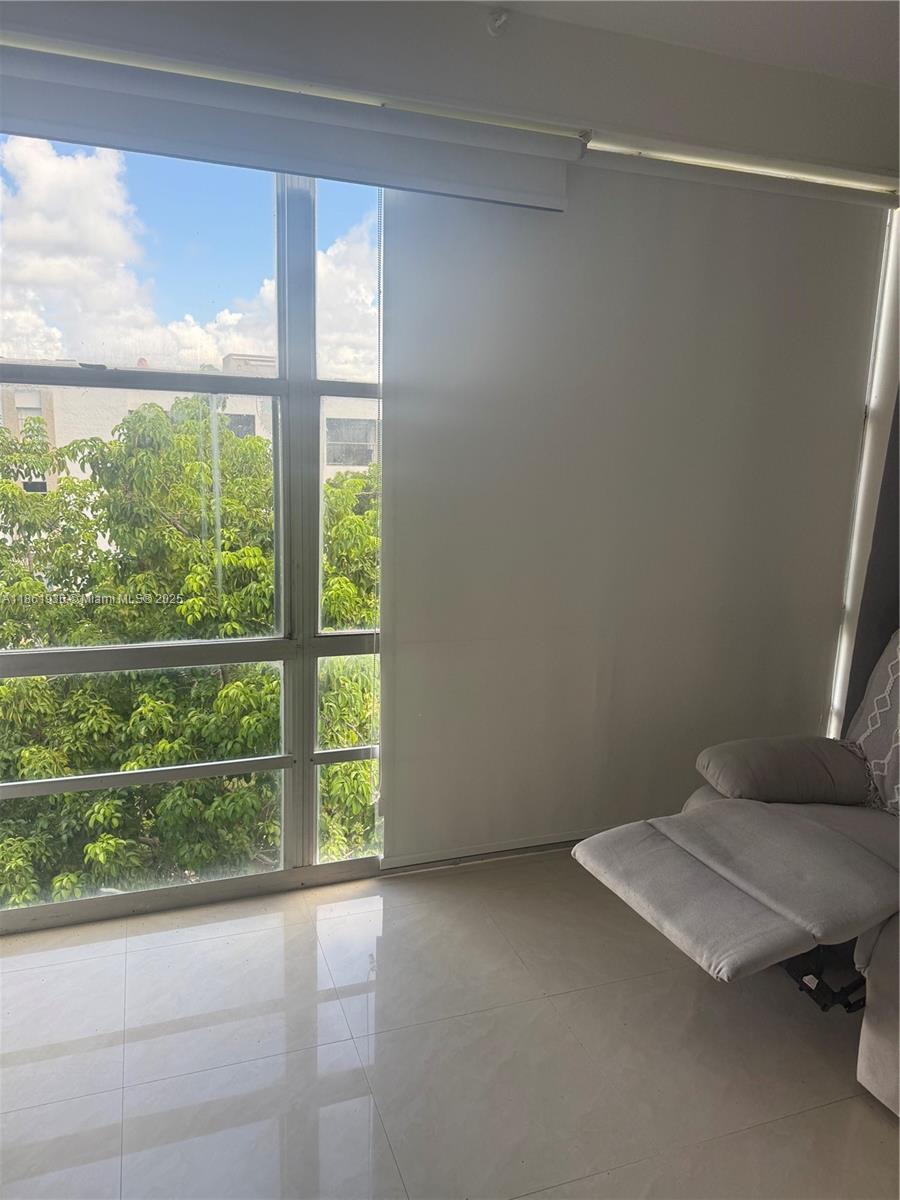 AVILA CONDO - Residential