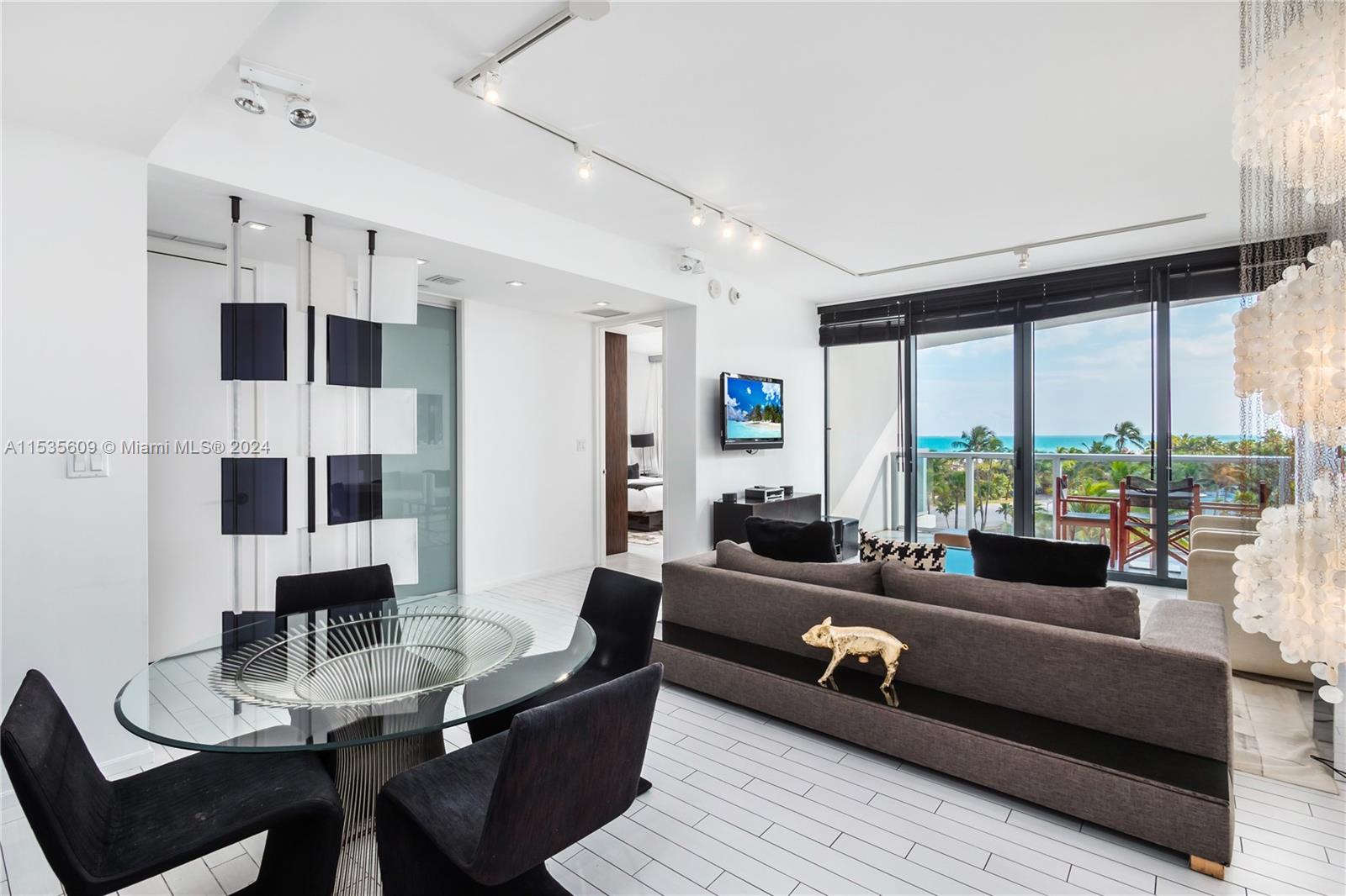 2201 COLLINS AVE CONDO - Residential