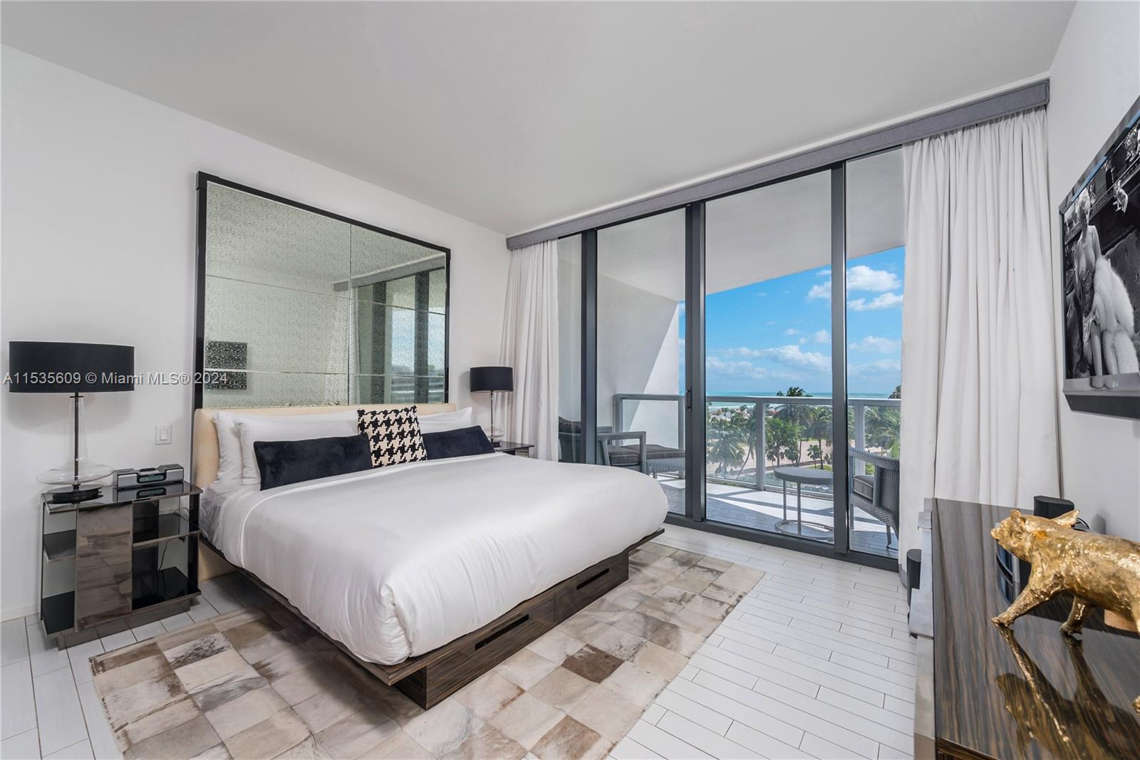 2201 COLLINS AVE CONDO - Residential