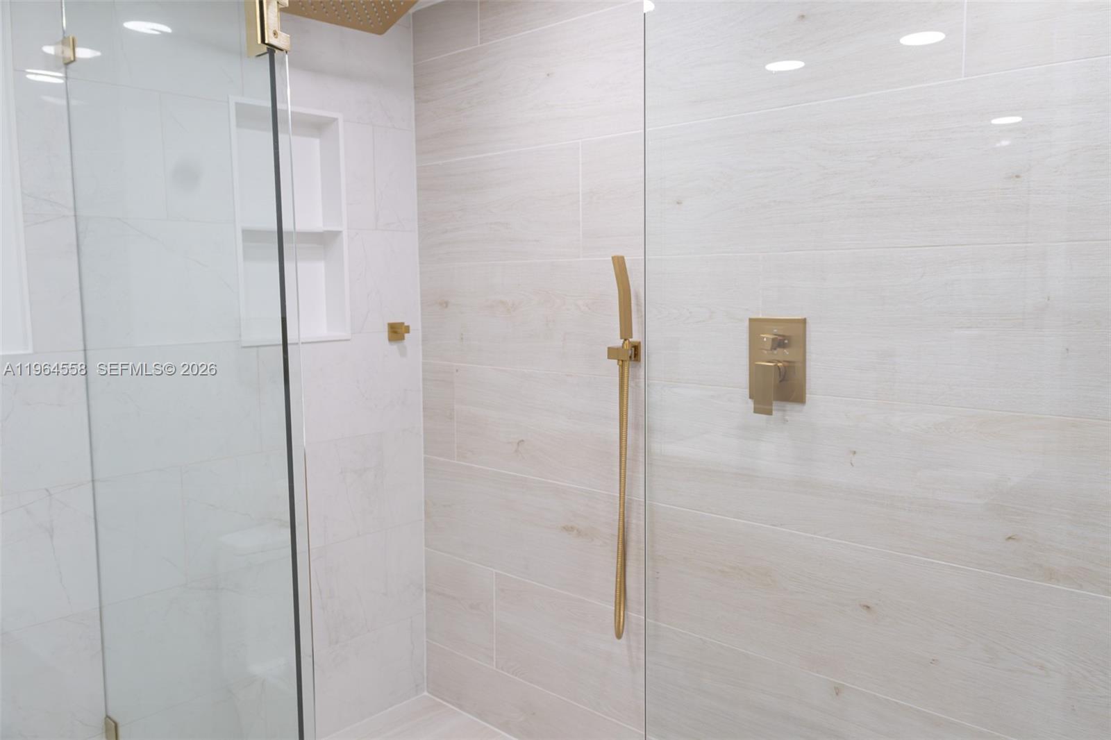 NO 40 PALM-AIRE COUNTRY C - Residential