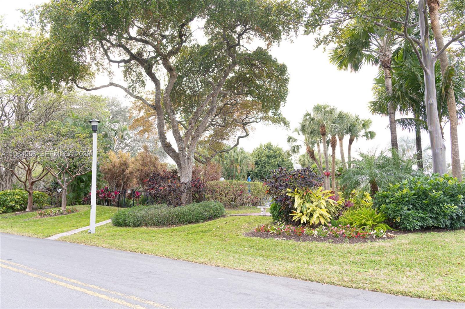 NO 40 PALM-AIRE COUNTRY C - Residential