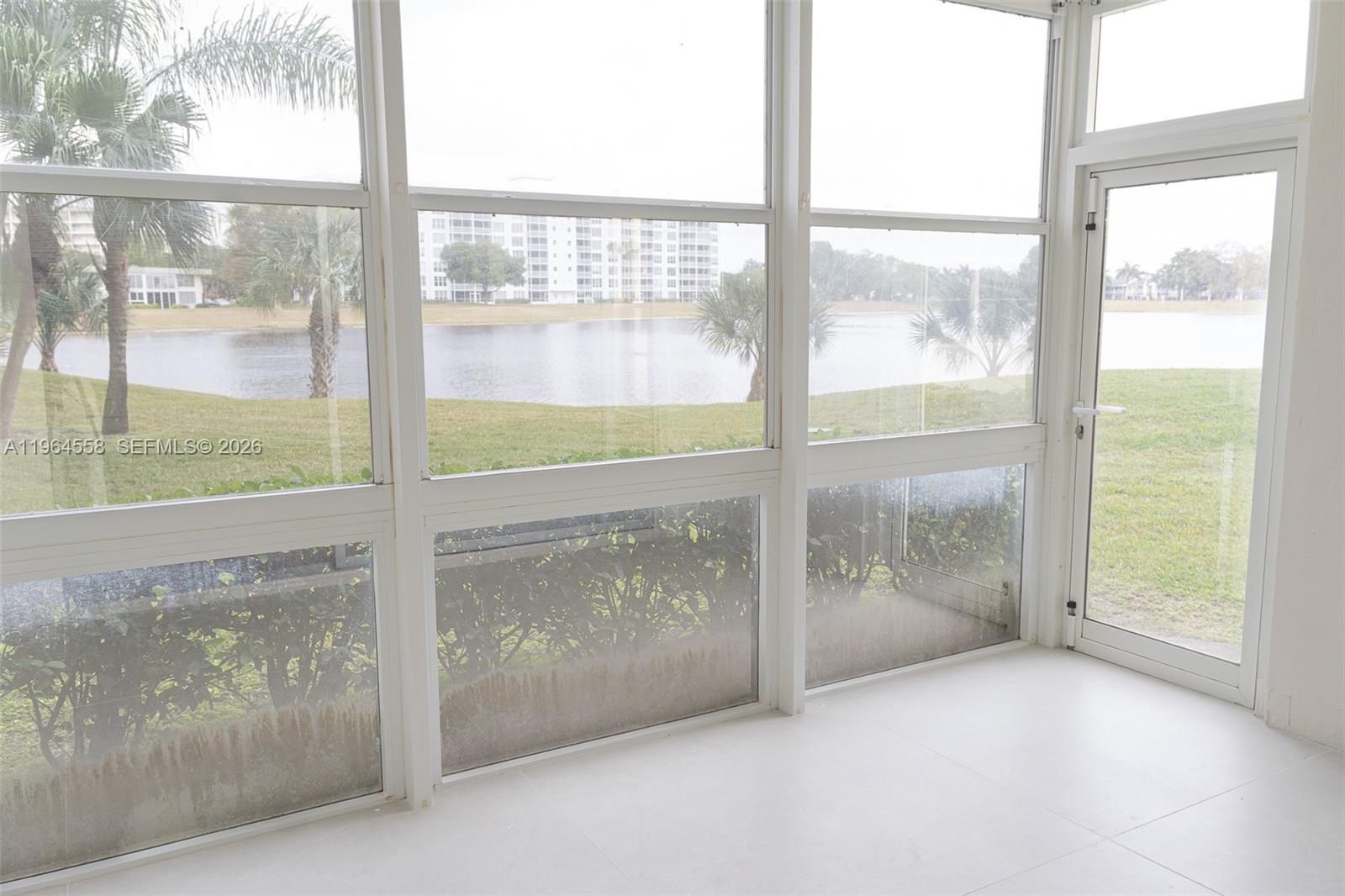 NO 40 PALM-AIRE COUNTRY C - Residential