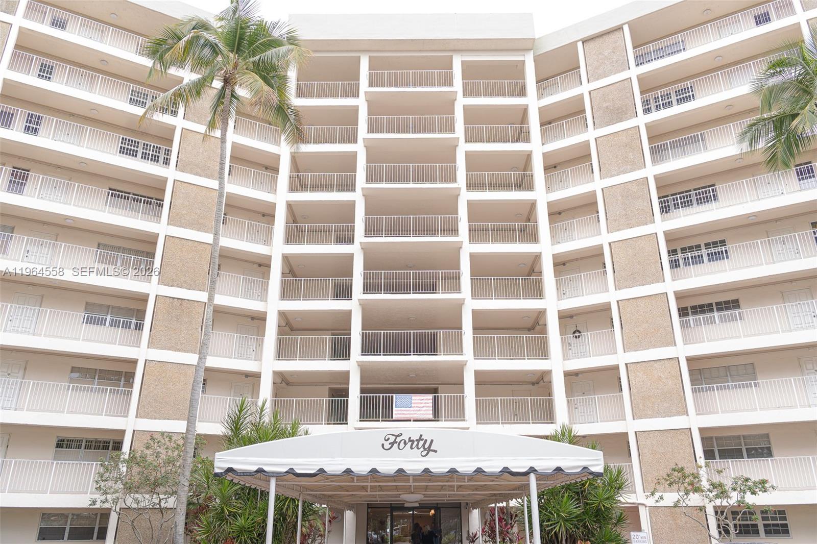 NO 40 PALM-AIRE COUNTRY C - Residential