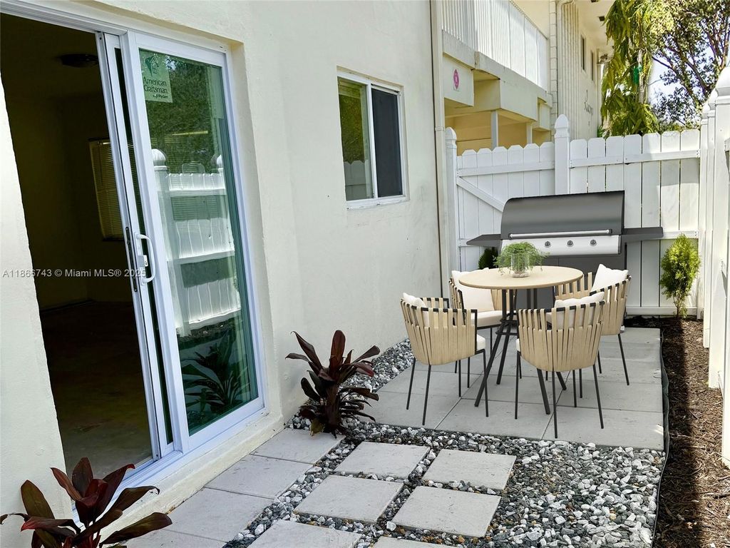 Photo of 1892 NE 46th St #B1, Fort Lauderdale, FL 33308 (MLS # A11866743)