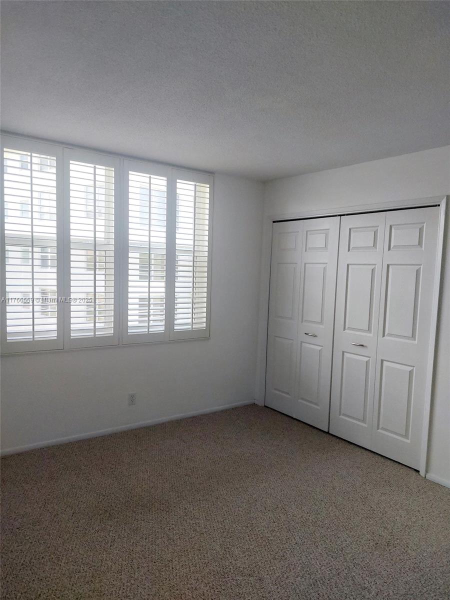 NO 16 PALM-AIRE COUNTRY C - Residential Lease