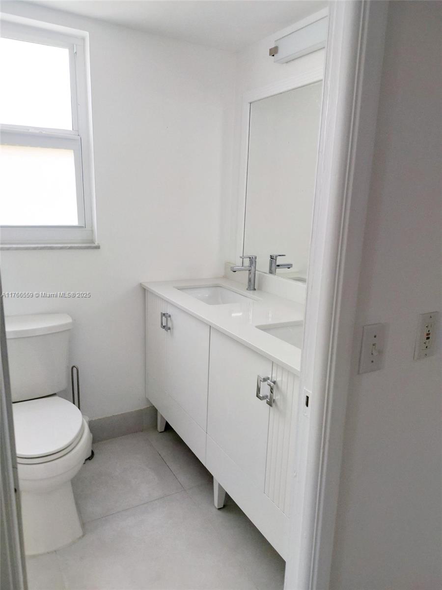 NO 16 PALM-AIRE COUNTRY C - Residential Lease