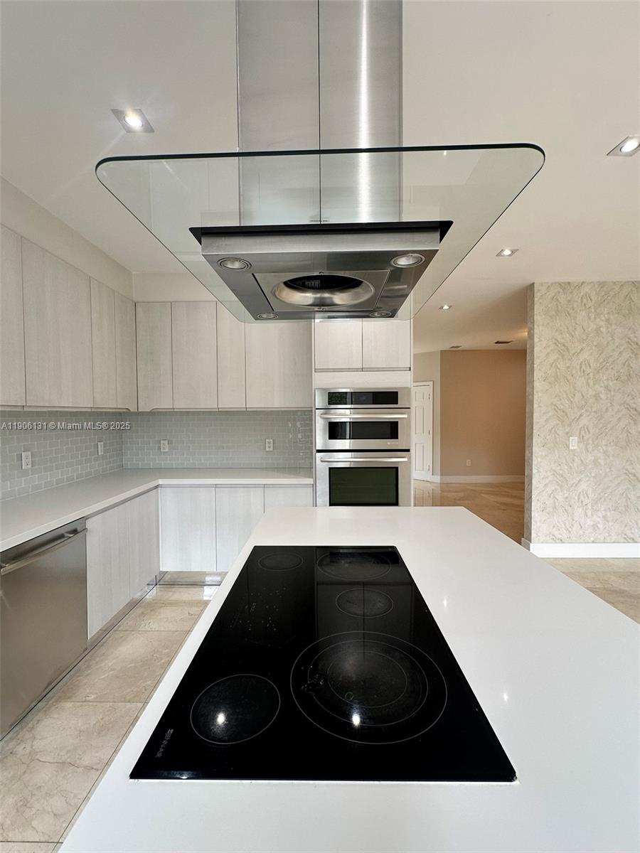 ST MORITZ ESTATES - Residential Lease