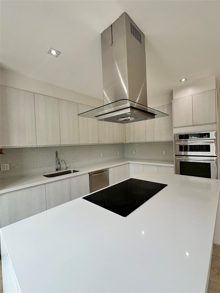 ST MORITZ ESTATES - Residential Lease