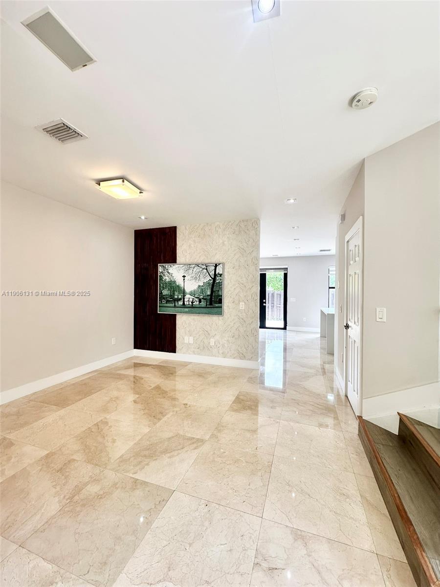 ST MORITZ ESTATES - Residential Lease