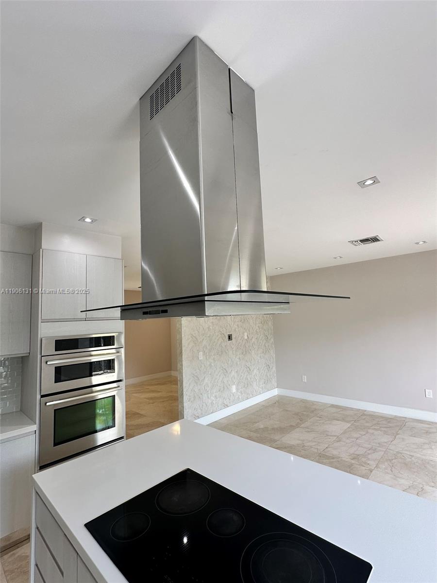 ST MORITZ ESTATES - Residential Lease