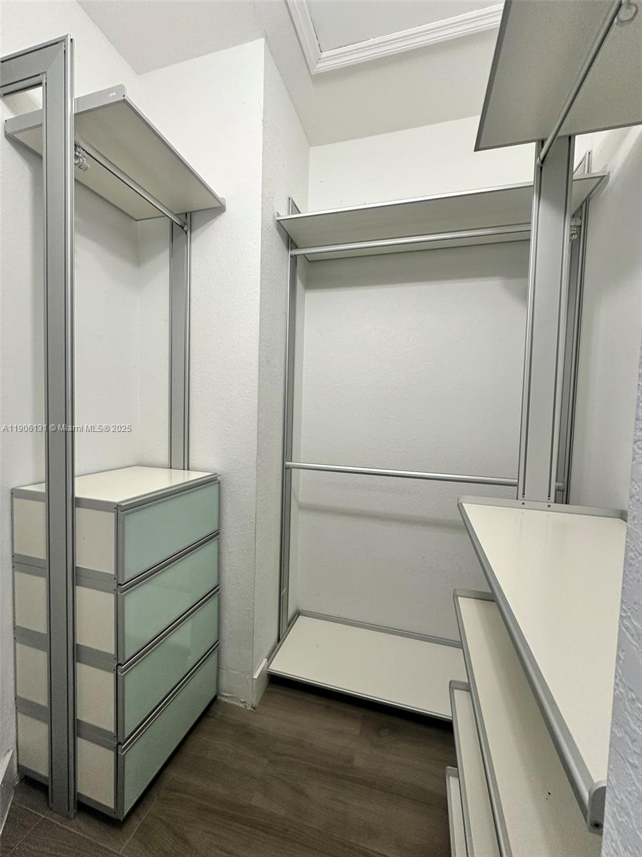 ST MORITZ ESTATES - Residential Lease