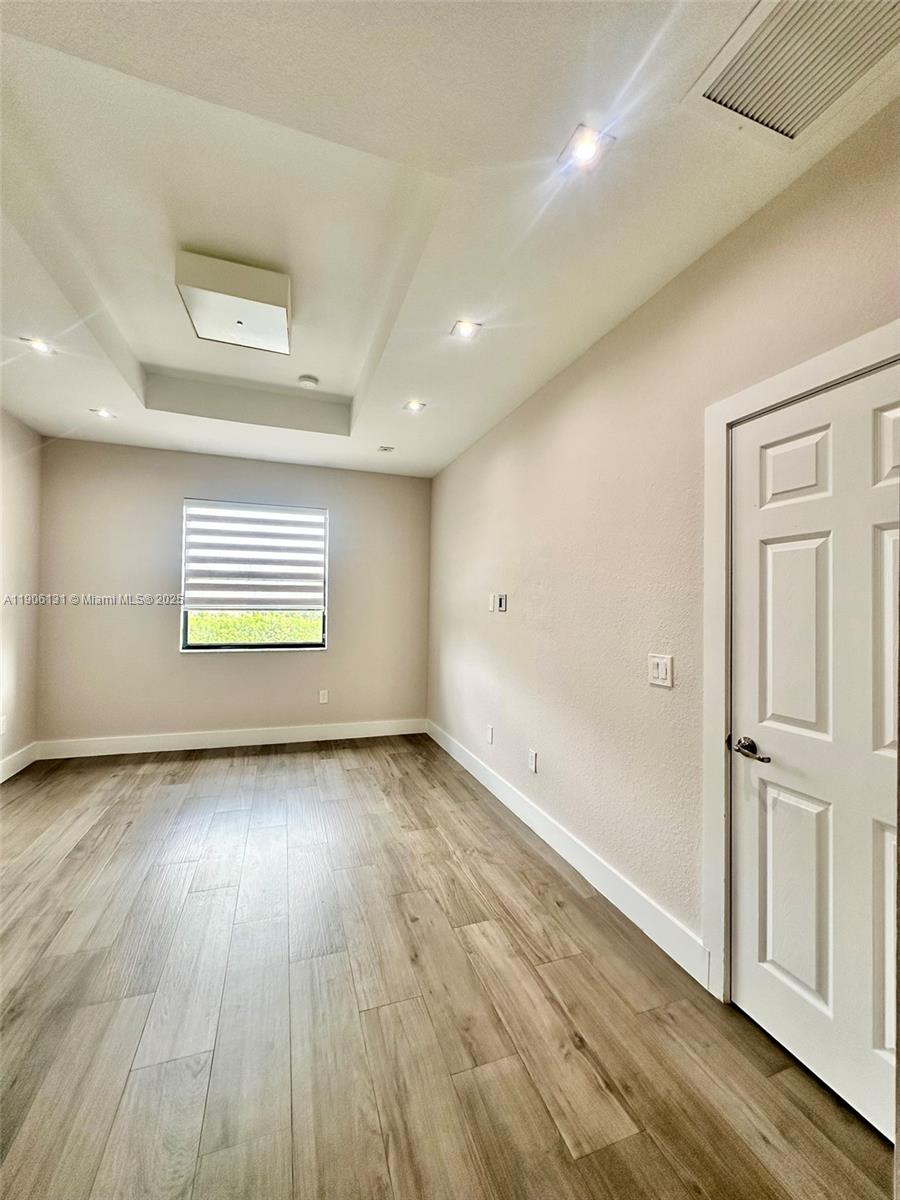 ST MORITZ ESTATES - Residential Lease