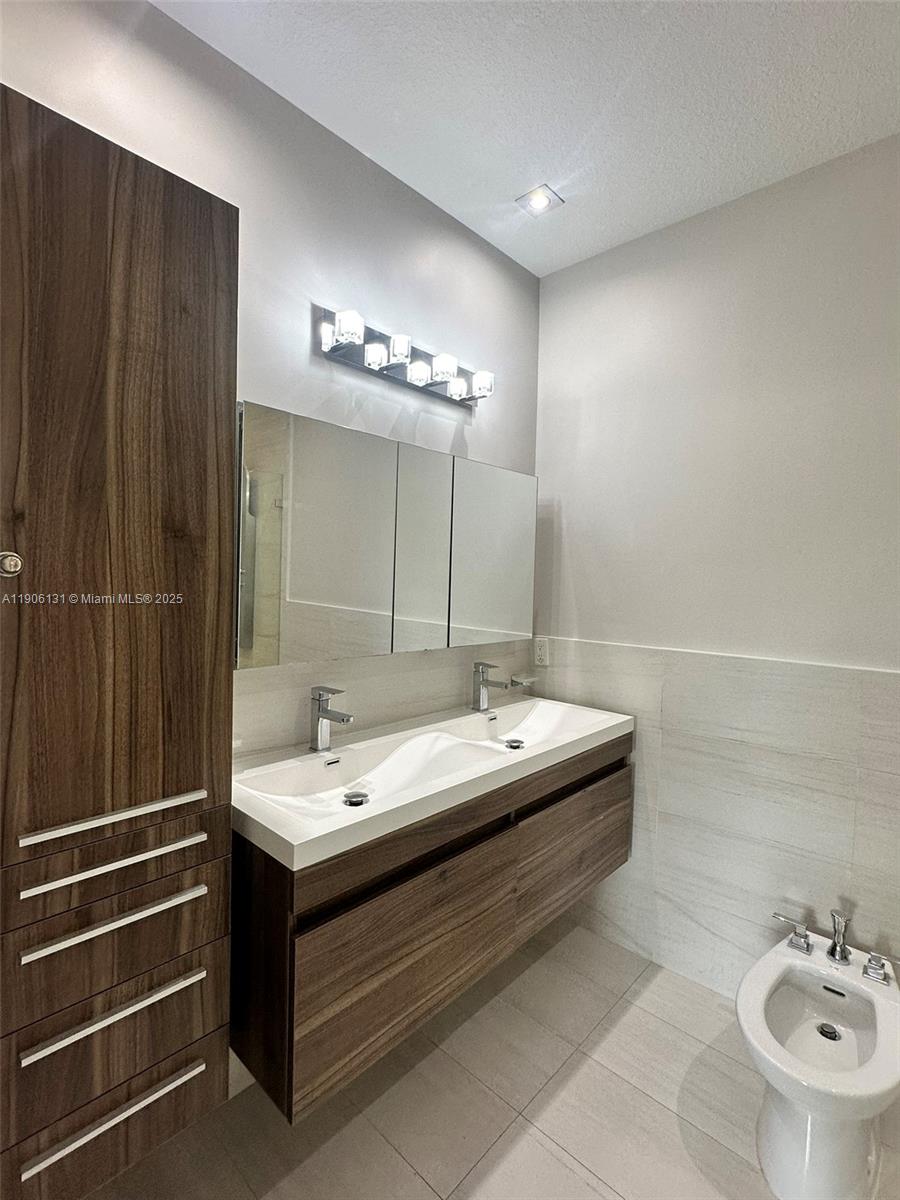 ST MORITZ ESTATES - Residential Lease