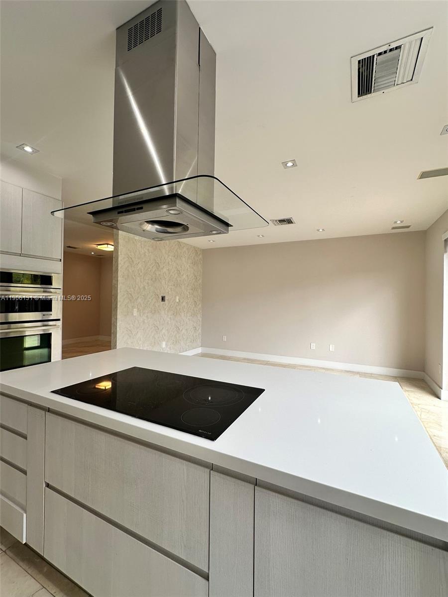 ST MORITZ ESTATES - Residential Lease