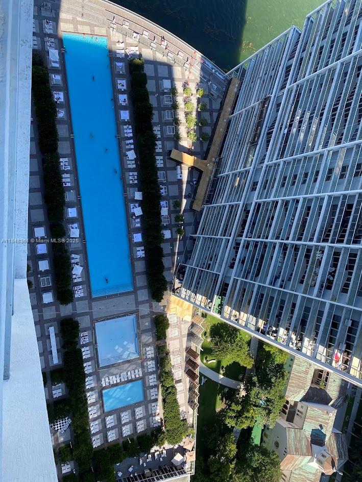 ICONBRICKELL CONDO NO 1 - Residential Lease