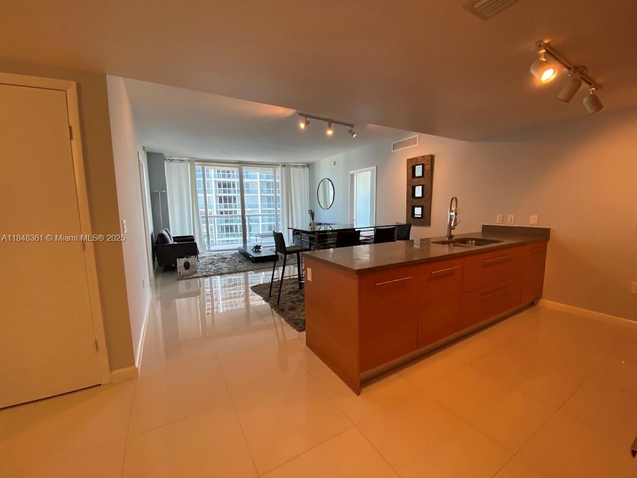 475 Brickell Ave 4409