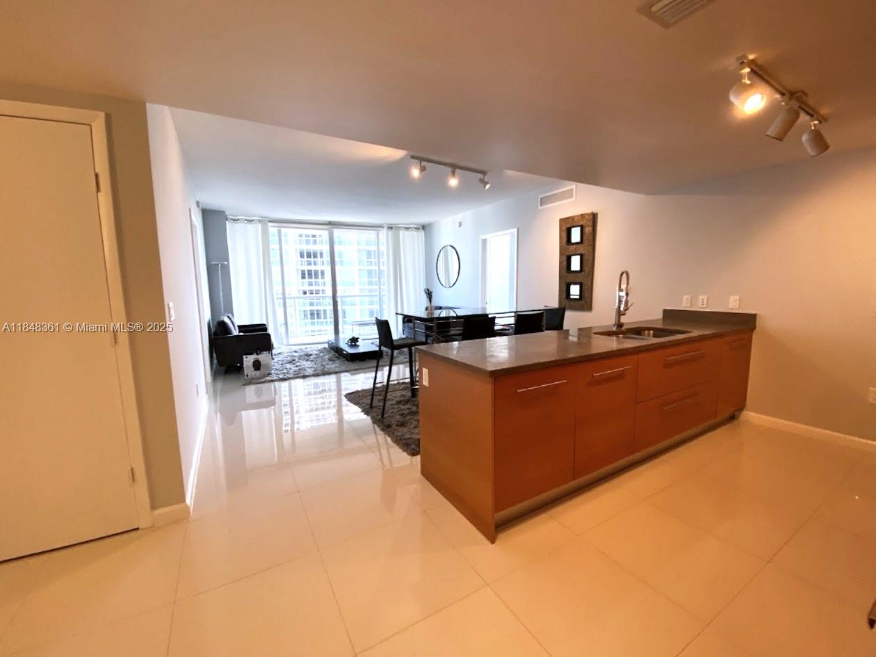 475 Brickell Ave 4409
