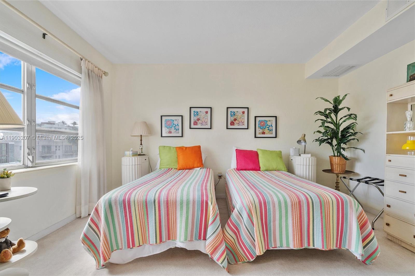 CORAL SEA TOWERS CO-OP - Residential