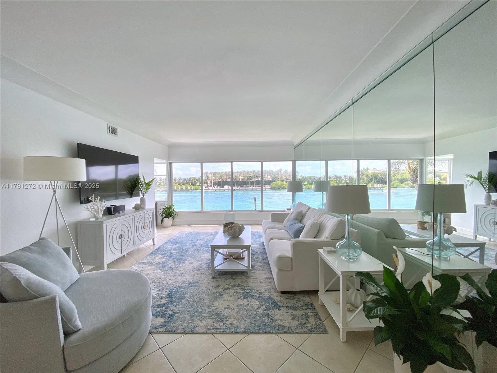 2772 Ne 30th Ave 7B, Lighthouse Point, Broward County, Florida - 1 Bedrooms  
2 Bathrooms - 