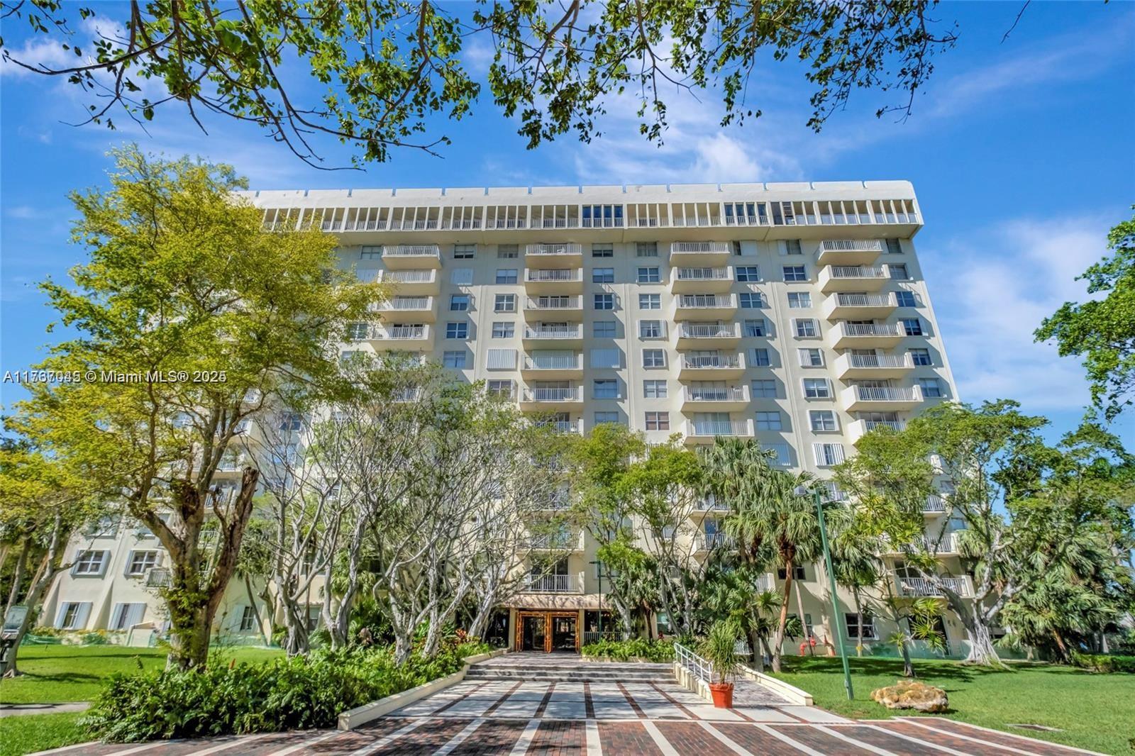 11111 Biscayne Blvd 8F