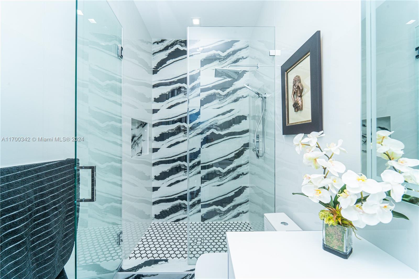 SWEETWATER ESTS SUB - Residential