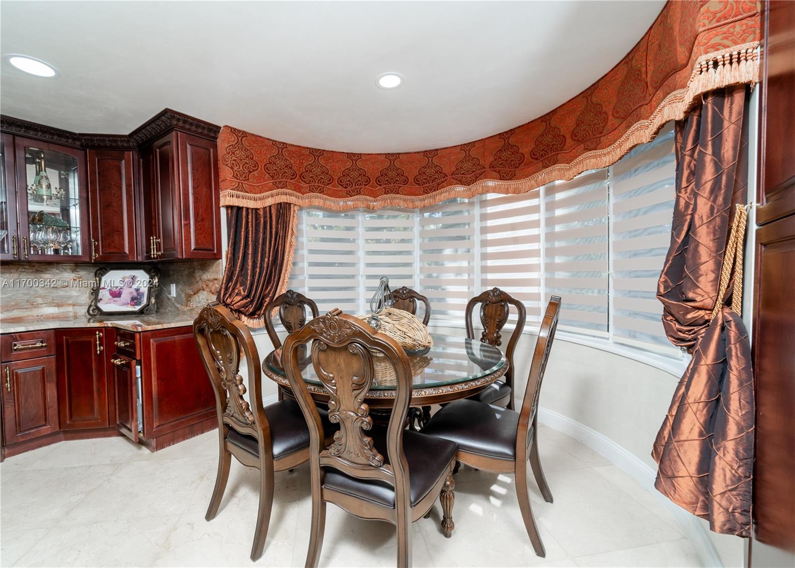 SWEETWATER ESTS SUB - Residential