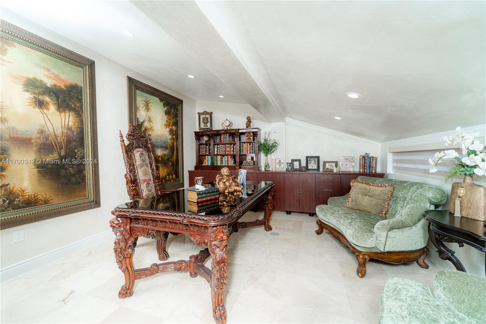 SWEETWATER ESTS SUB - Residential