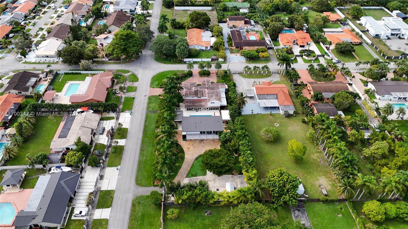 SWEETWATER ESTS SUB - Residential