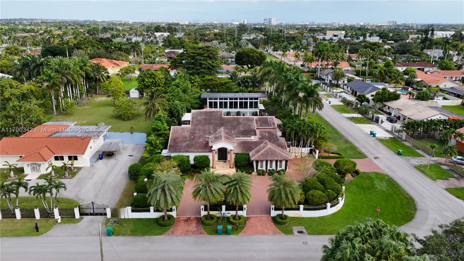 SWEETWATER ESTS SUB - Residential