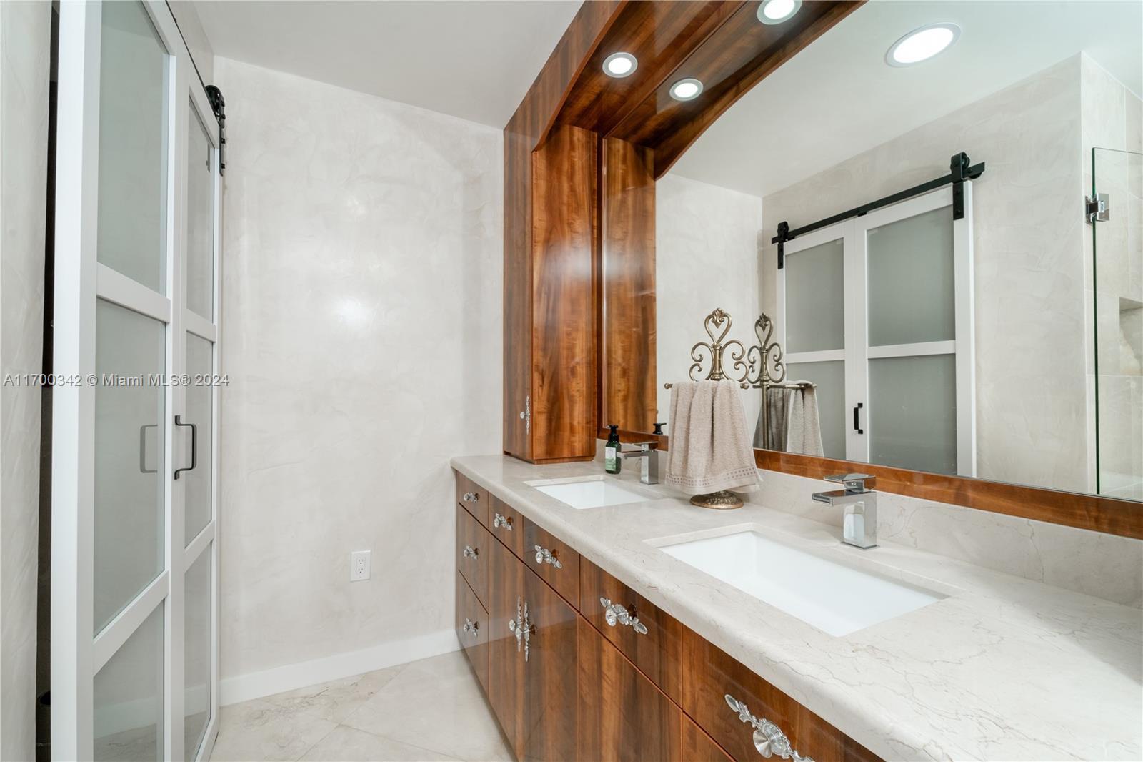SWEETWATER ESTS SUB - Residential