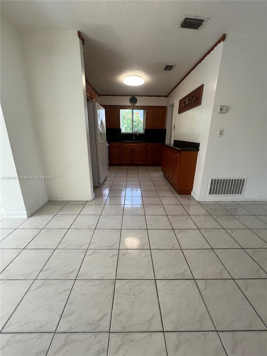 WELWYN MANOR - Residential