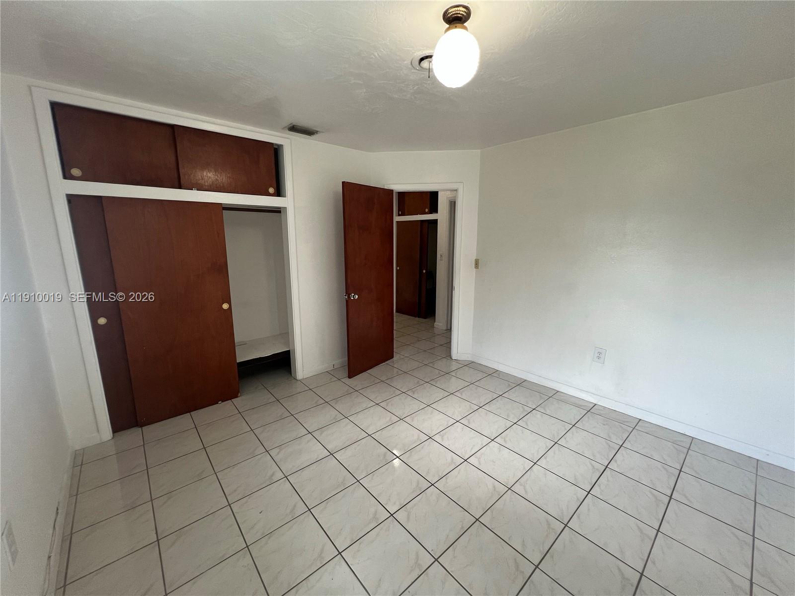 WELWYN MANOR - Residential