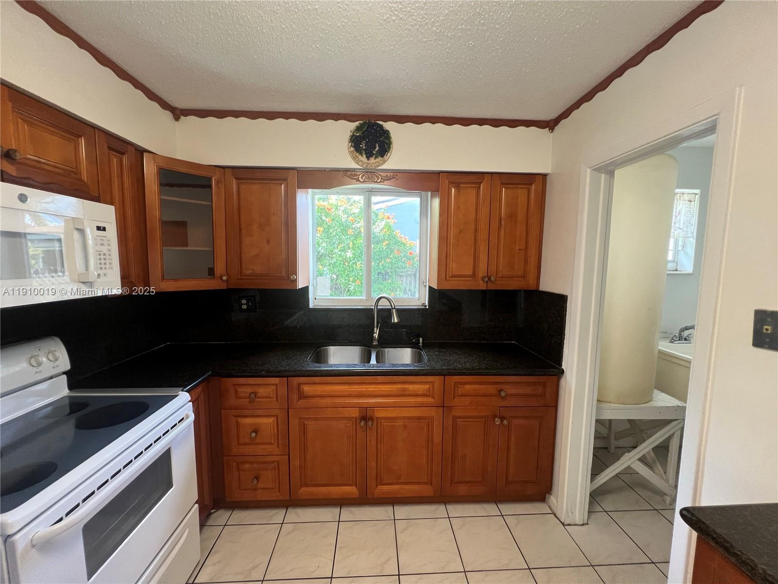 WELWYN MANOR - Residential