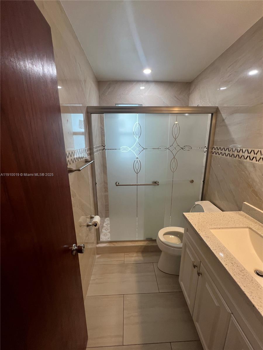 WELWYN MANOR - Residential