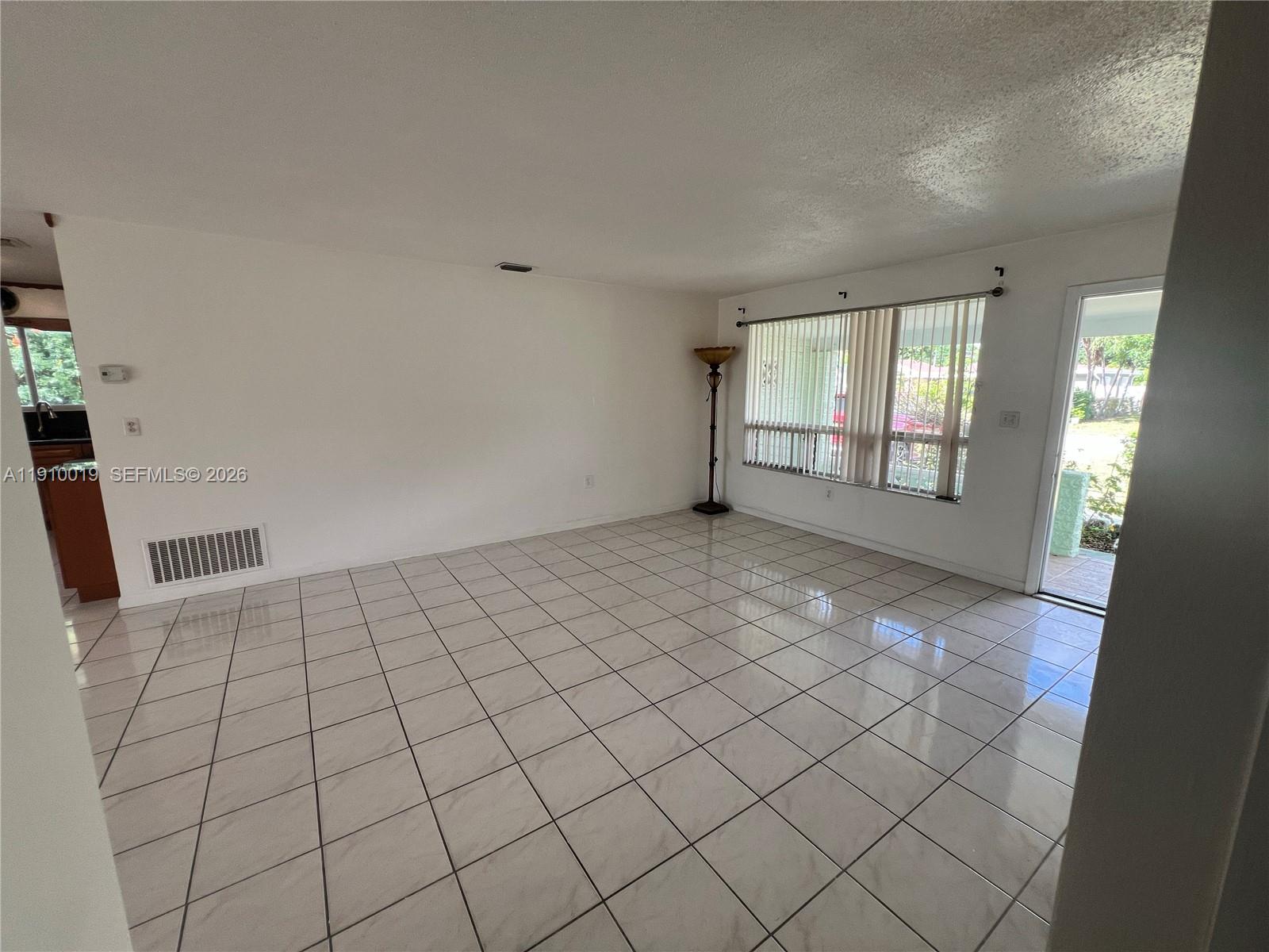 WELWYN MANOR - Residential