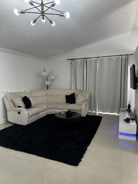 SUNSET SHORES - Residential