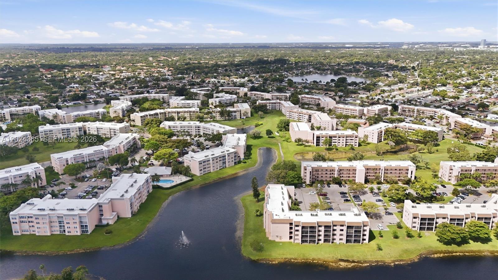 SUNRISE LAKES 211 CONDO - Residential