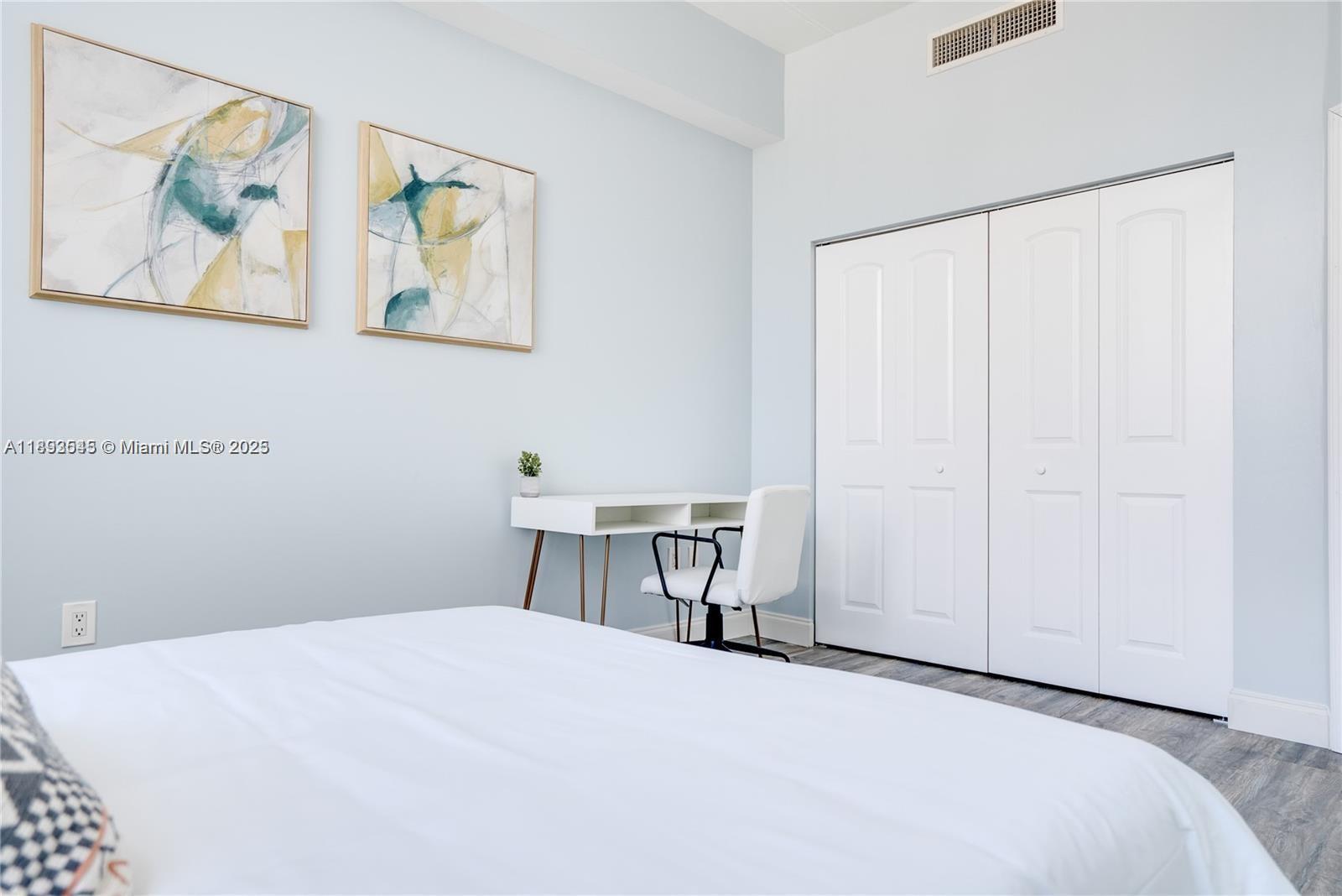 THE LOFT DOWNTOWN II COND - Residential