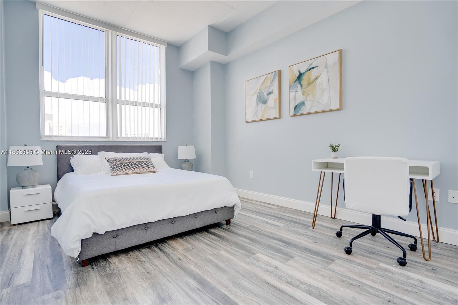 THE LOFT DOWNTOWN II COND - Residential