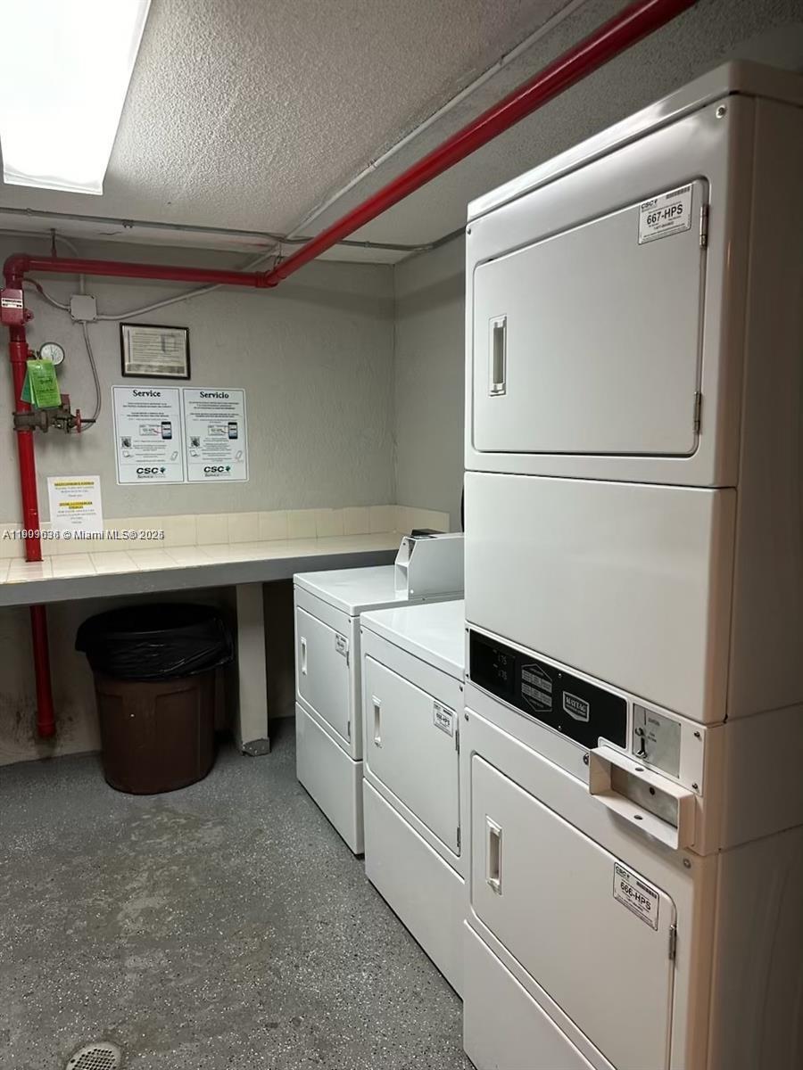 PALM GARDENS CONDO - Residential Lease