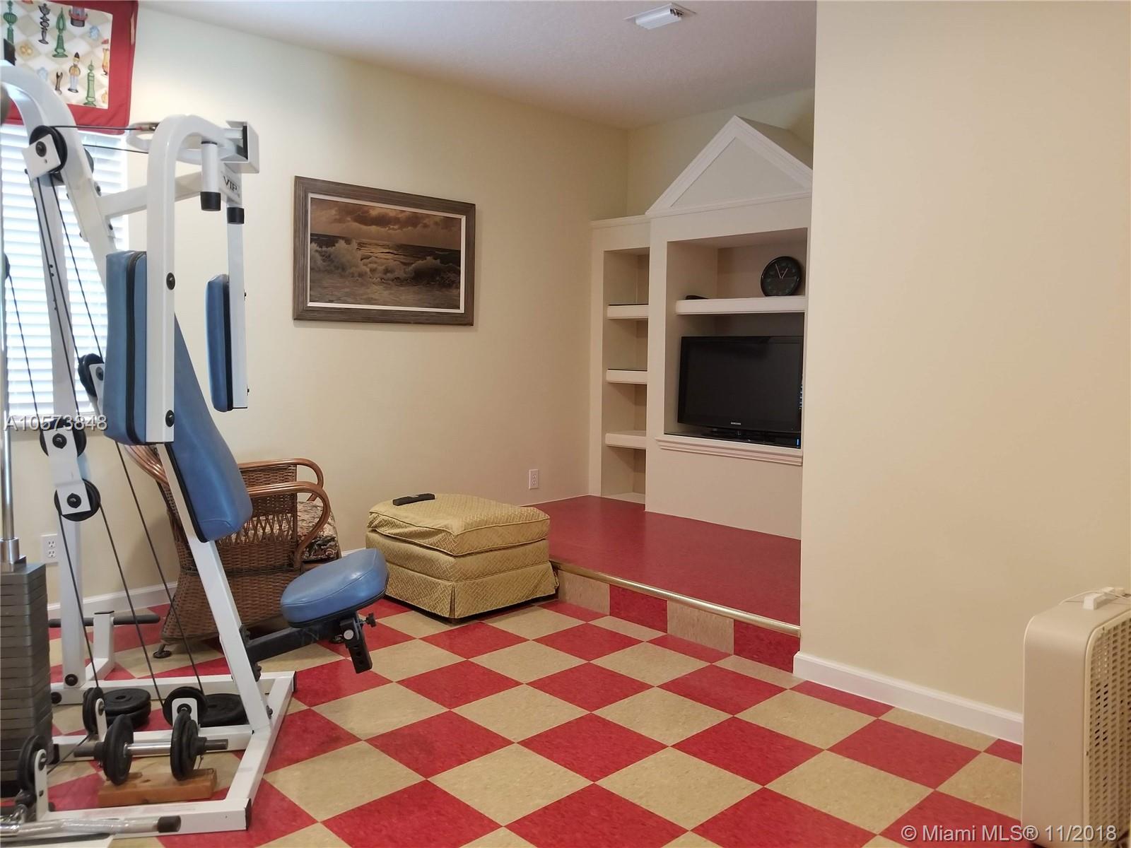 PEMBROKE SHORES-HARBORSIDE - Residential