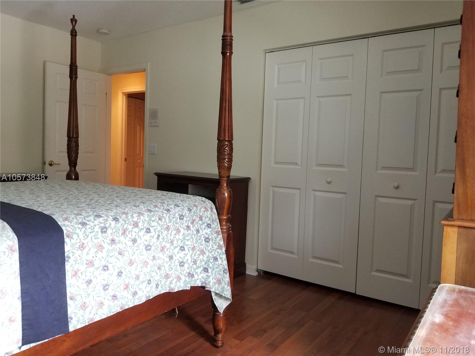 PEMBROKE SHORES-HARBORSIDE - Residential