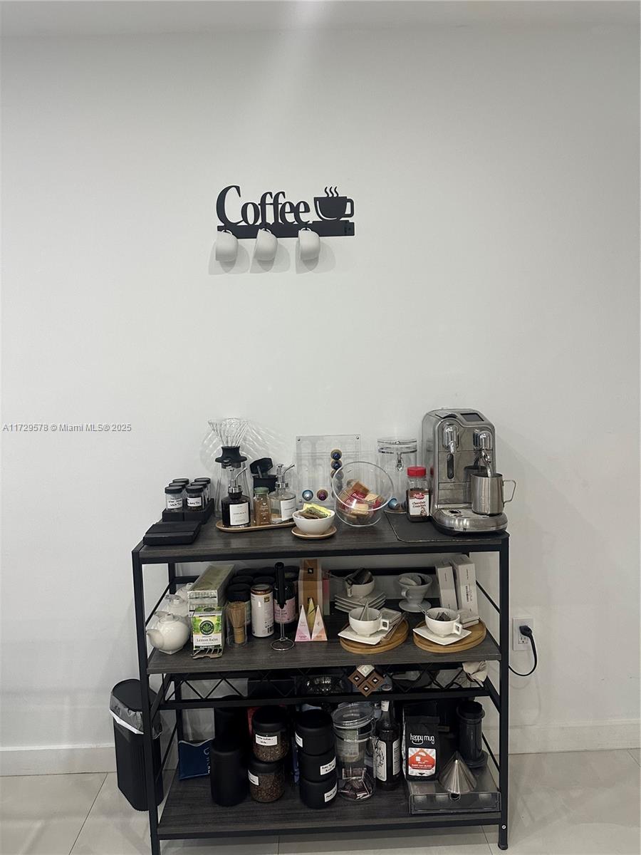 VILLA DORADA CONDO NO 1 - Residential