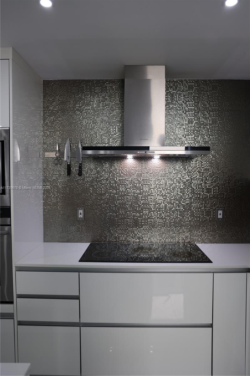 VILLA DORADA CONDO NO 1 - Residential