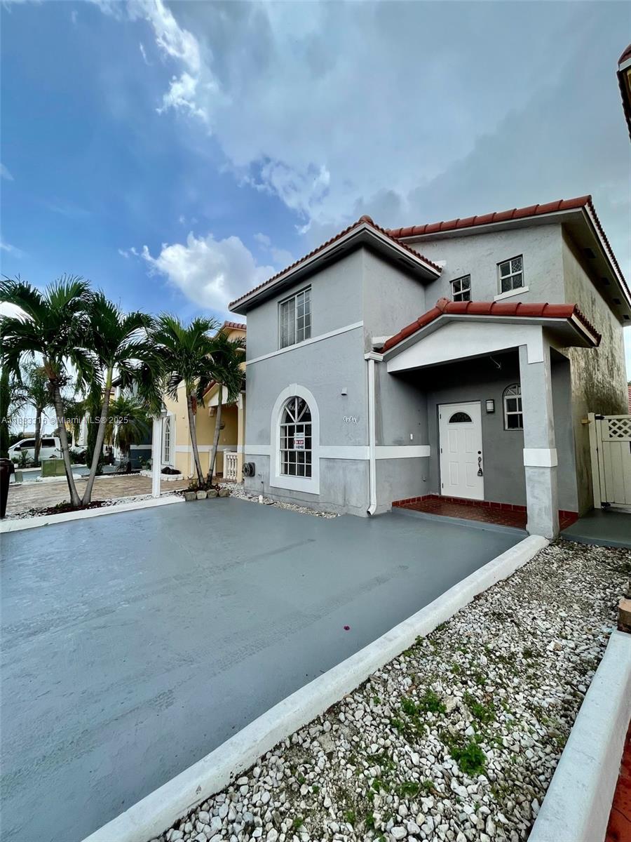 GALERIA III CONDO - Residential Lease