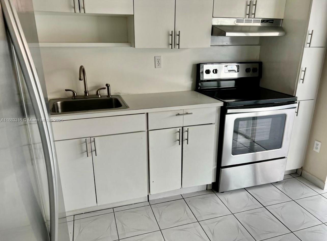 GALERIA III CONDO - Residential Lease