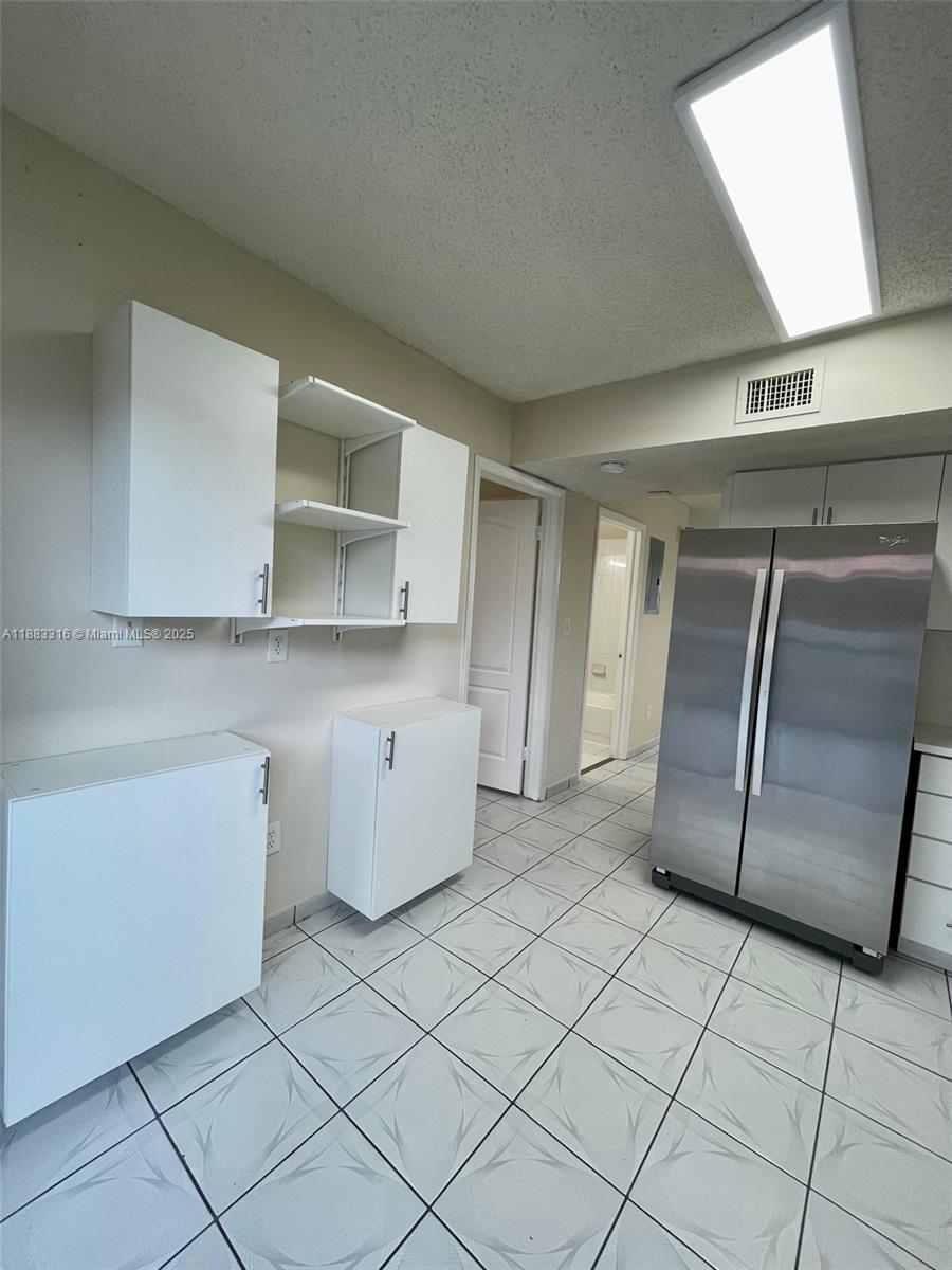 GALERIA III CONDO - Residential Lease
