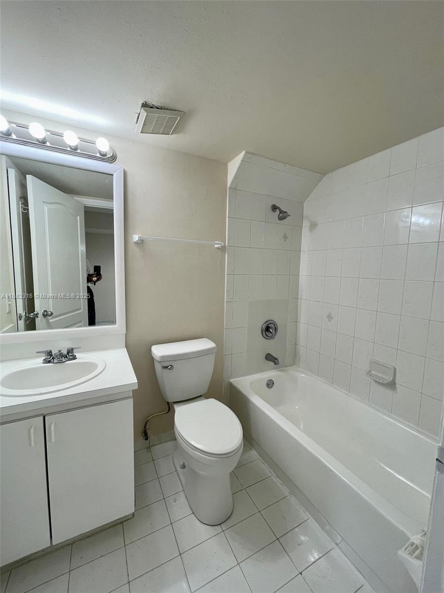 GALERIA III CONDO - Residential Lease