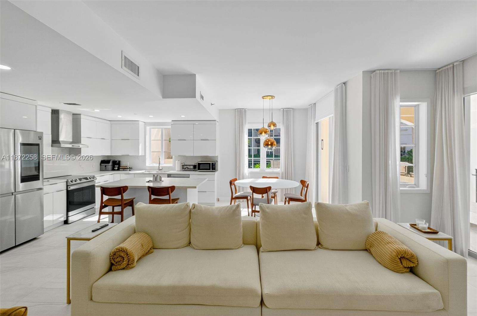 SEASIDE CONDO - Residential